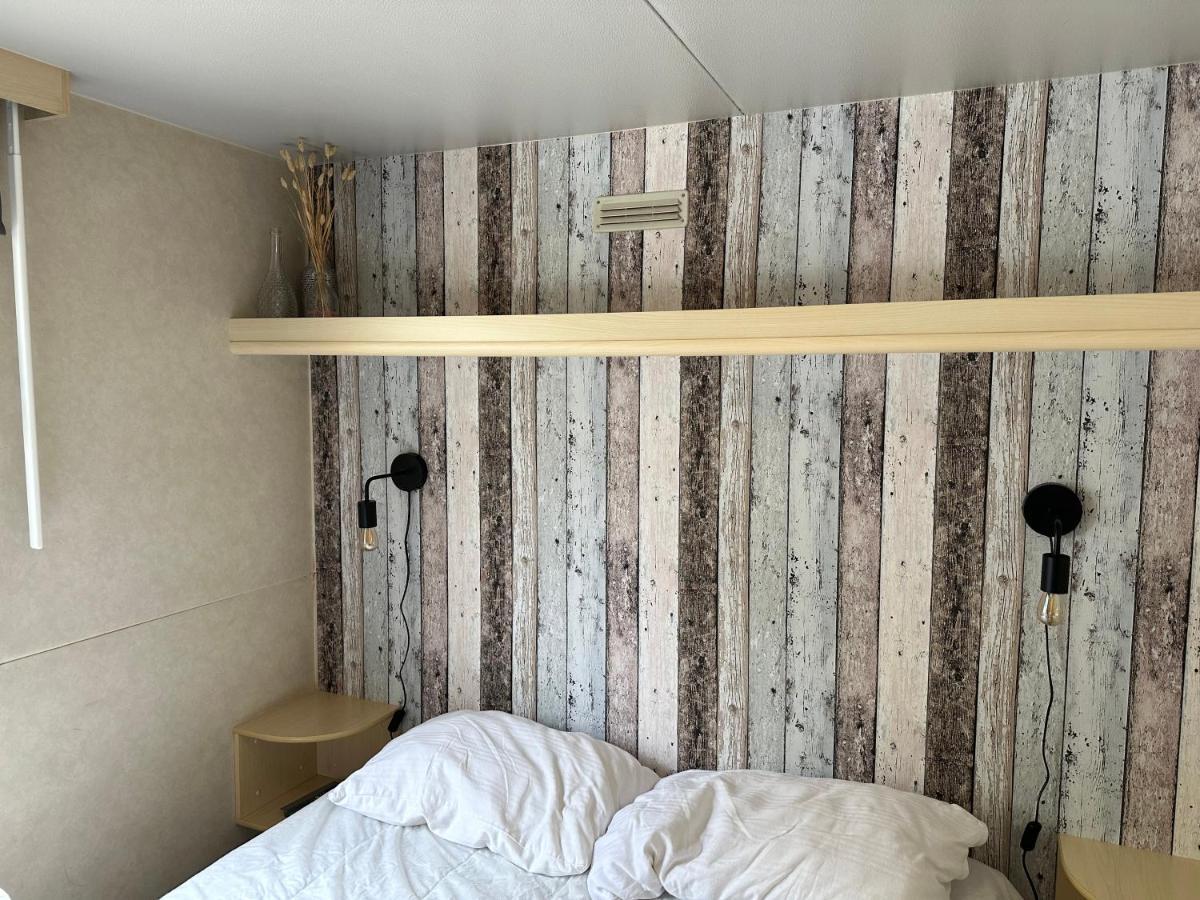 Comfortabele Familie Chalets Met Veranda Incl Airco Dichtbij Zee! 维亚雷焦 外观 照片