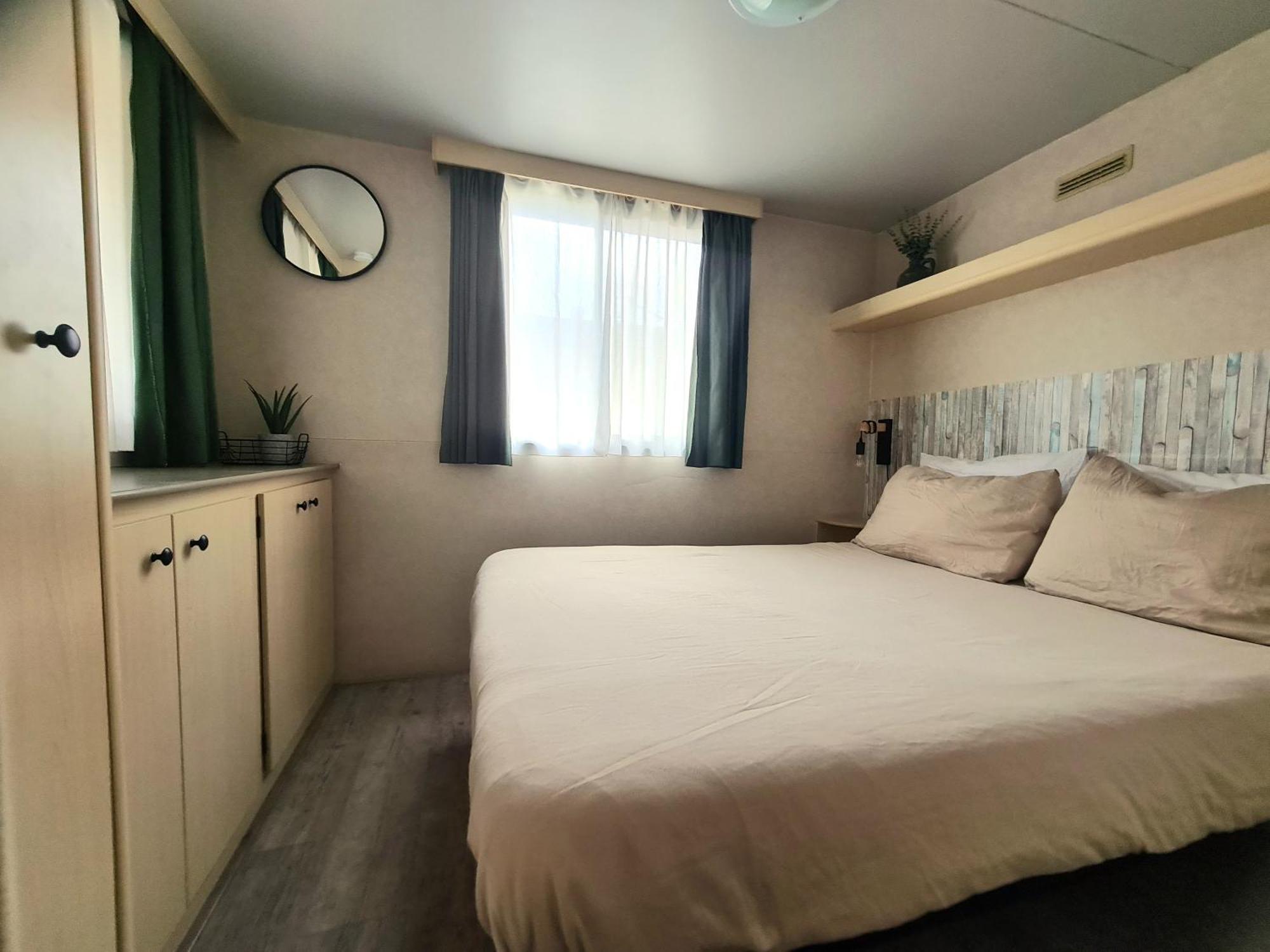 Comfortabele Familie Chalets Met Veranda Incl Airco Dichtbij Zee! 维亚雷焦 外观 照片