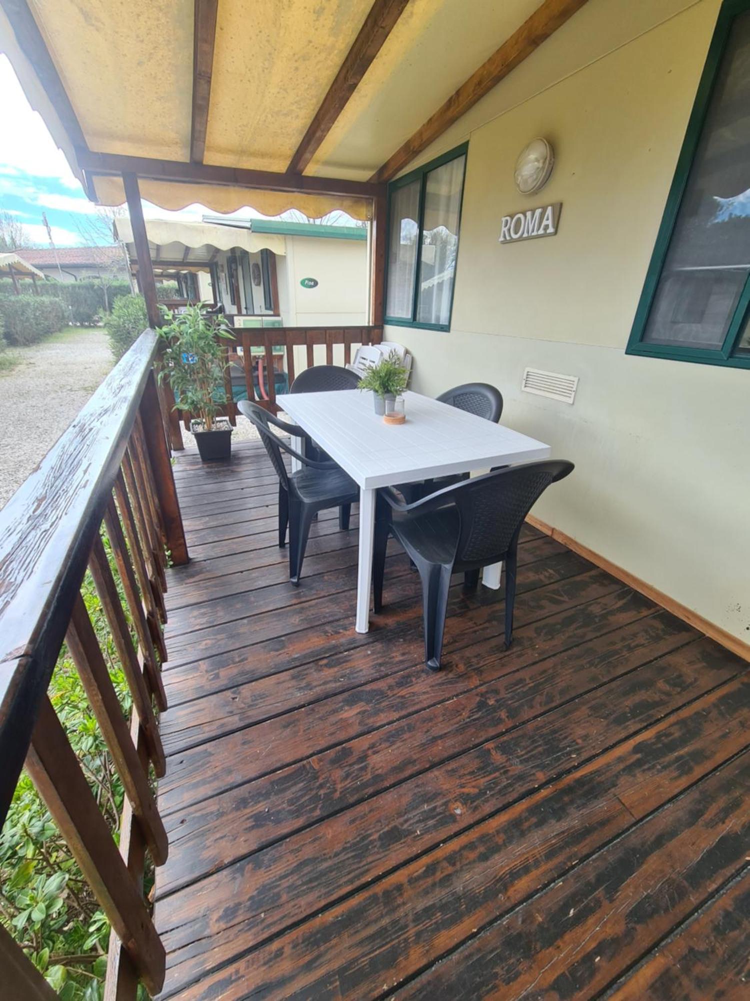 Comfortabele Familie Chalets Met Veranda Incl Airco Dichtbij Zee! 维亚雷焦 外观 照片